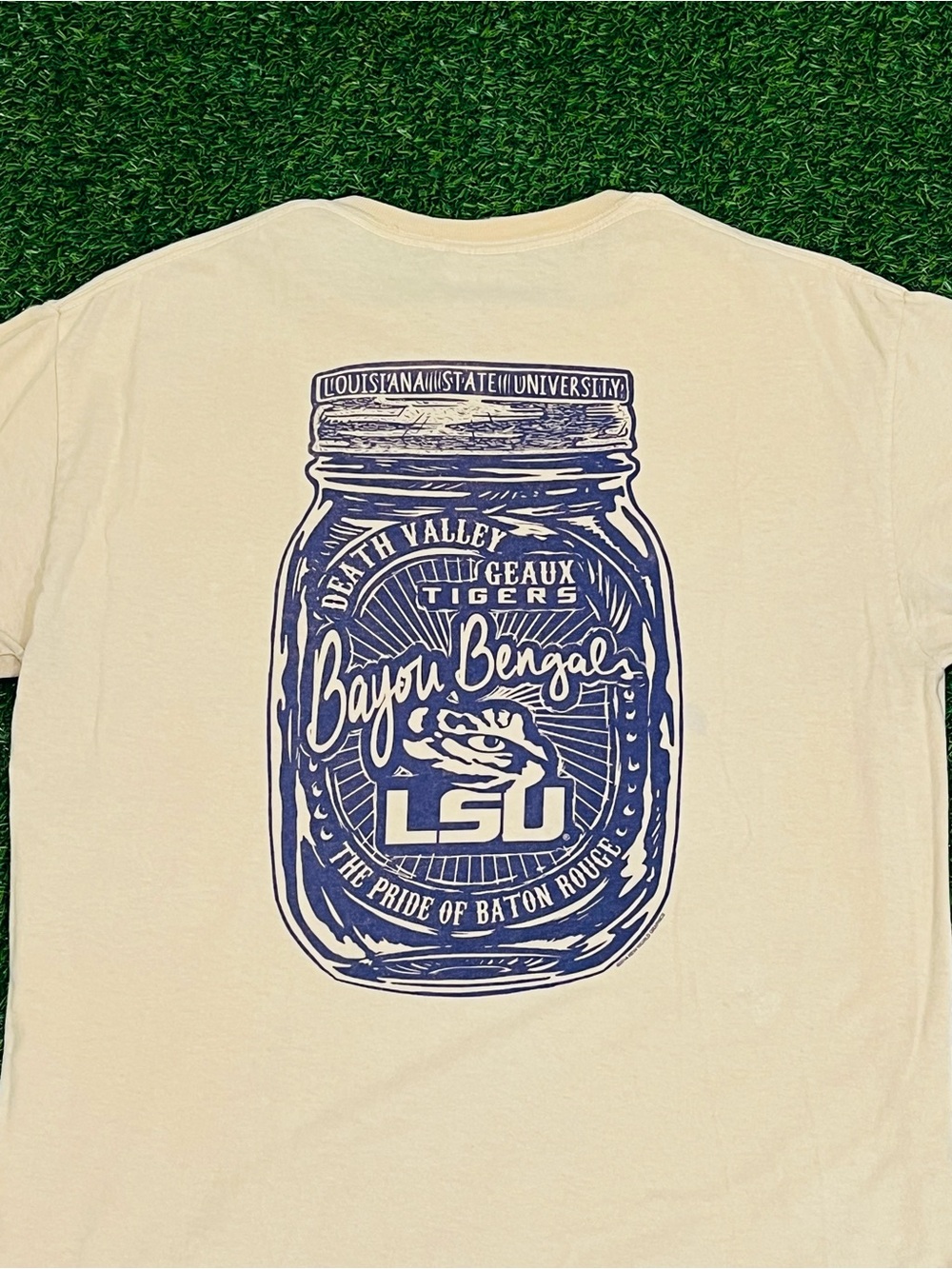 Comfort Colors/LSU Tigers Cream Tee Size M Bayou Bengals Geaux Tigers SEC💎 - Picture 5 of 6